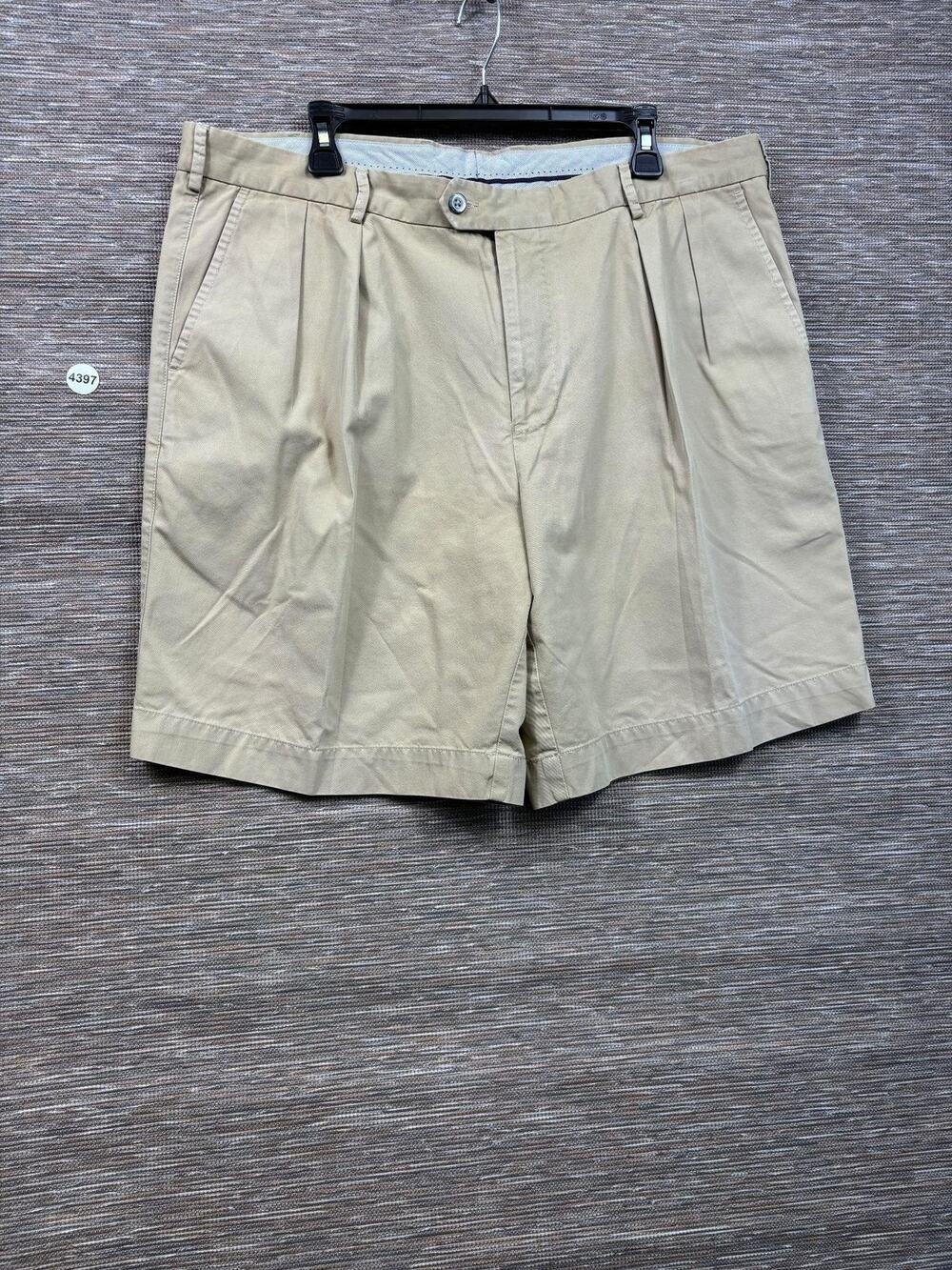 Martin Shorts Mens Sz 40 Beige Chino Pleated Front 10 Inseam Casual Golf Summer